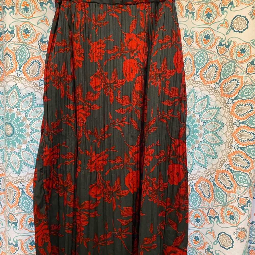 Skirt with pockets
